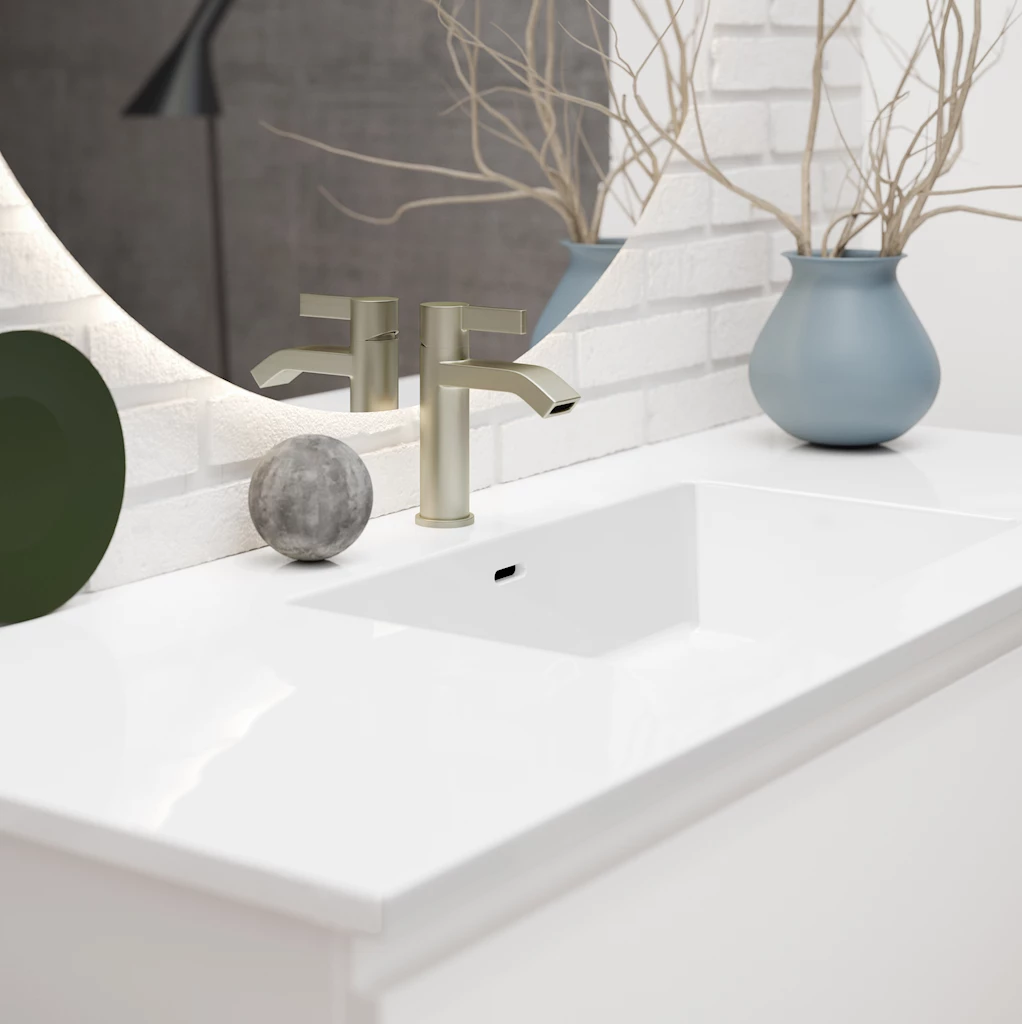 Variant46 120 Hvit matt m/2 stk. høyskap Variant46 120 Hvit matt m/2 stk. høyskap