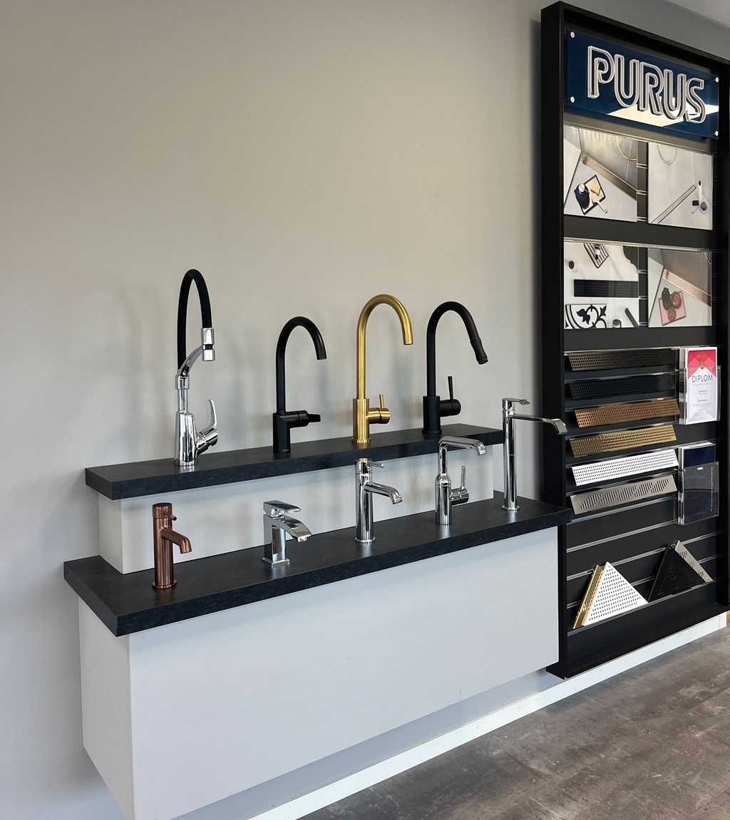 Servantbatterier fra ulike leverandører utstilt i vårt showroom?